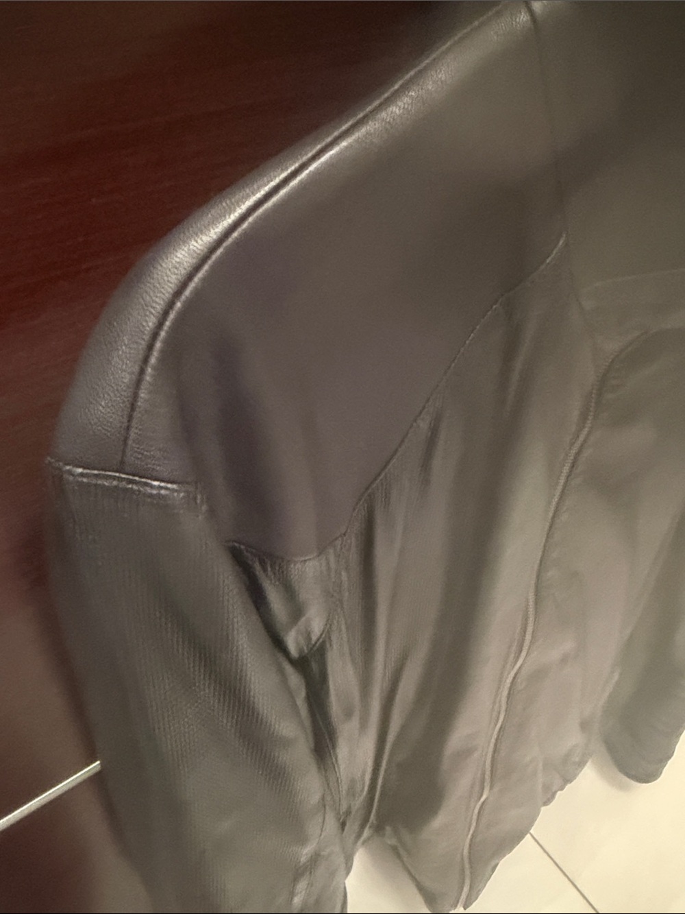 Men's Black Leather Zip-Up Jacket - Picture 7 of 8